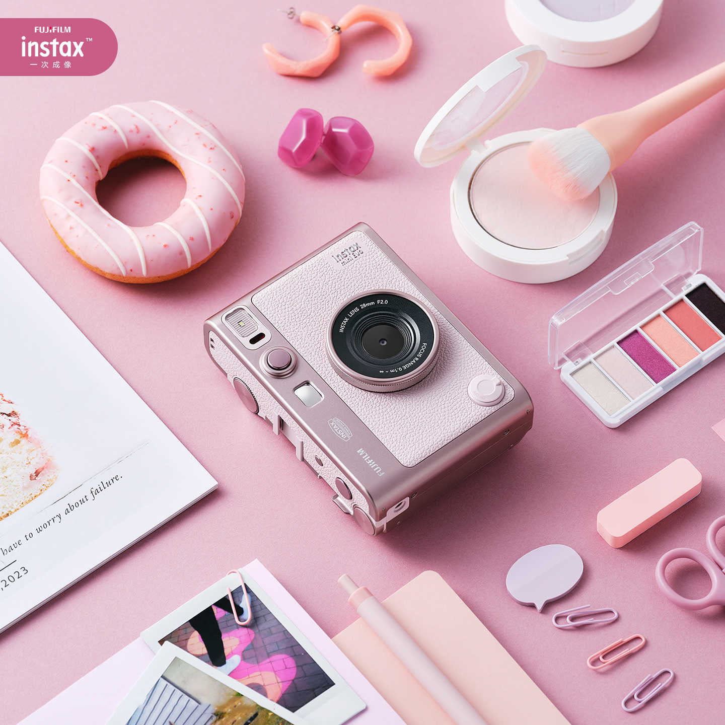 Photography Young - Kamera Fujifilm Mini EVO Kamera Fotografi